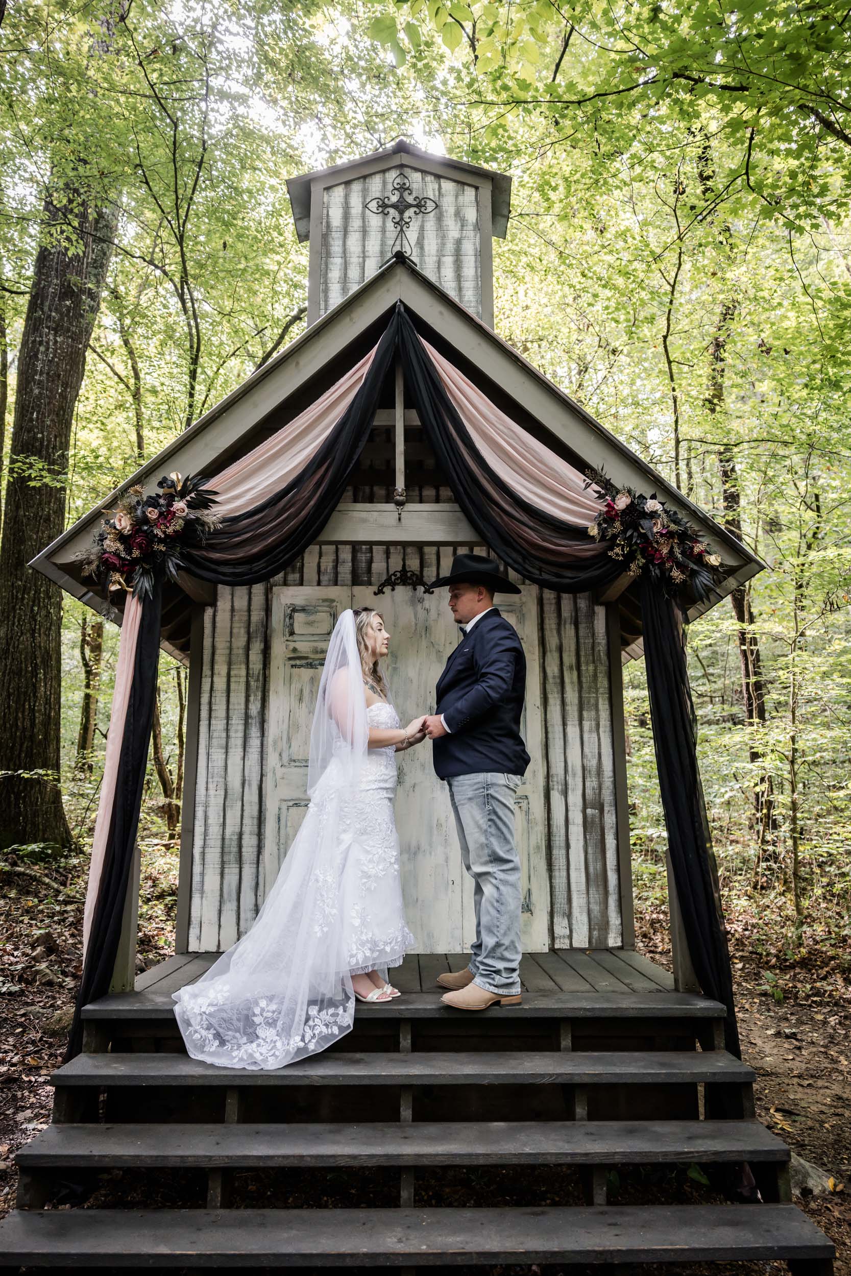 East Tennessee Wedding Photography 