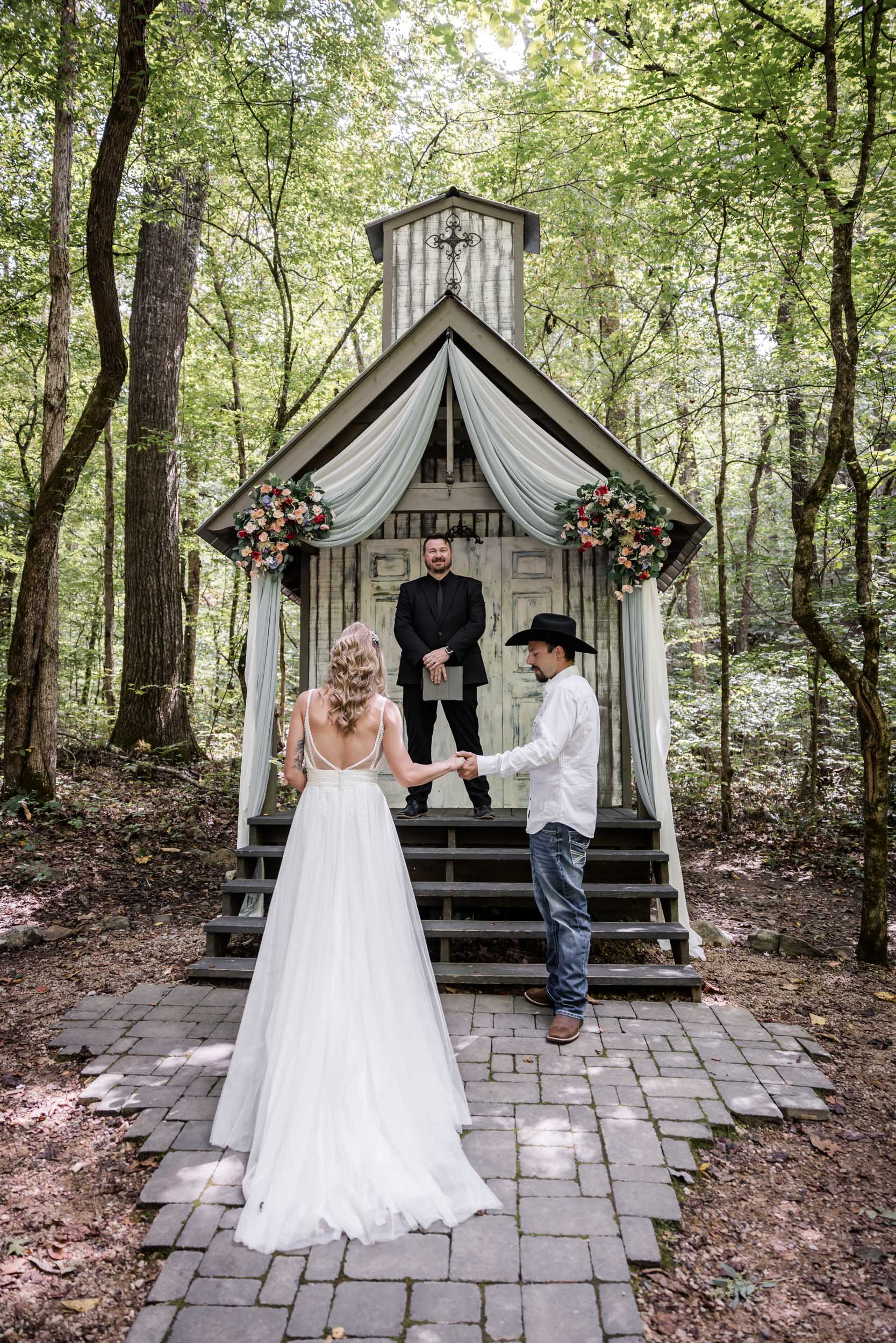 Smoky Mountain Getaway Wedding 