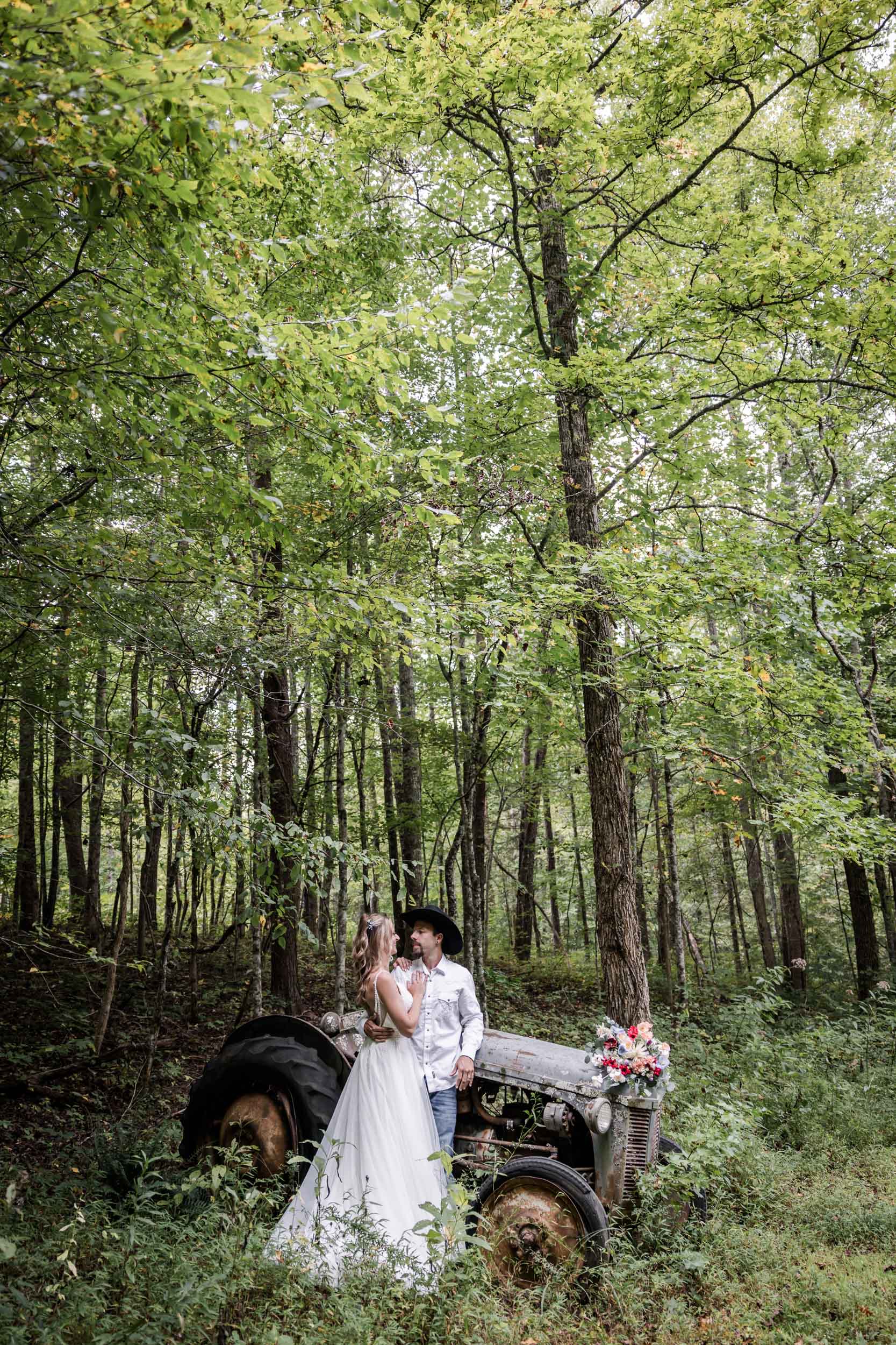 East Tennessee Bride and Groom 