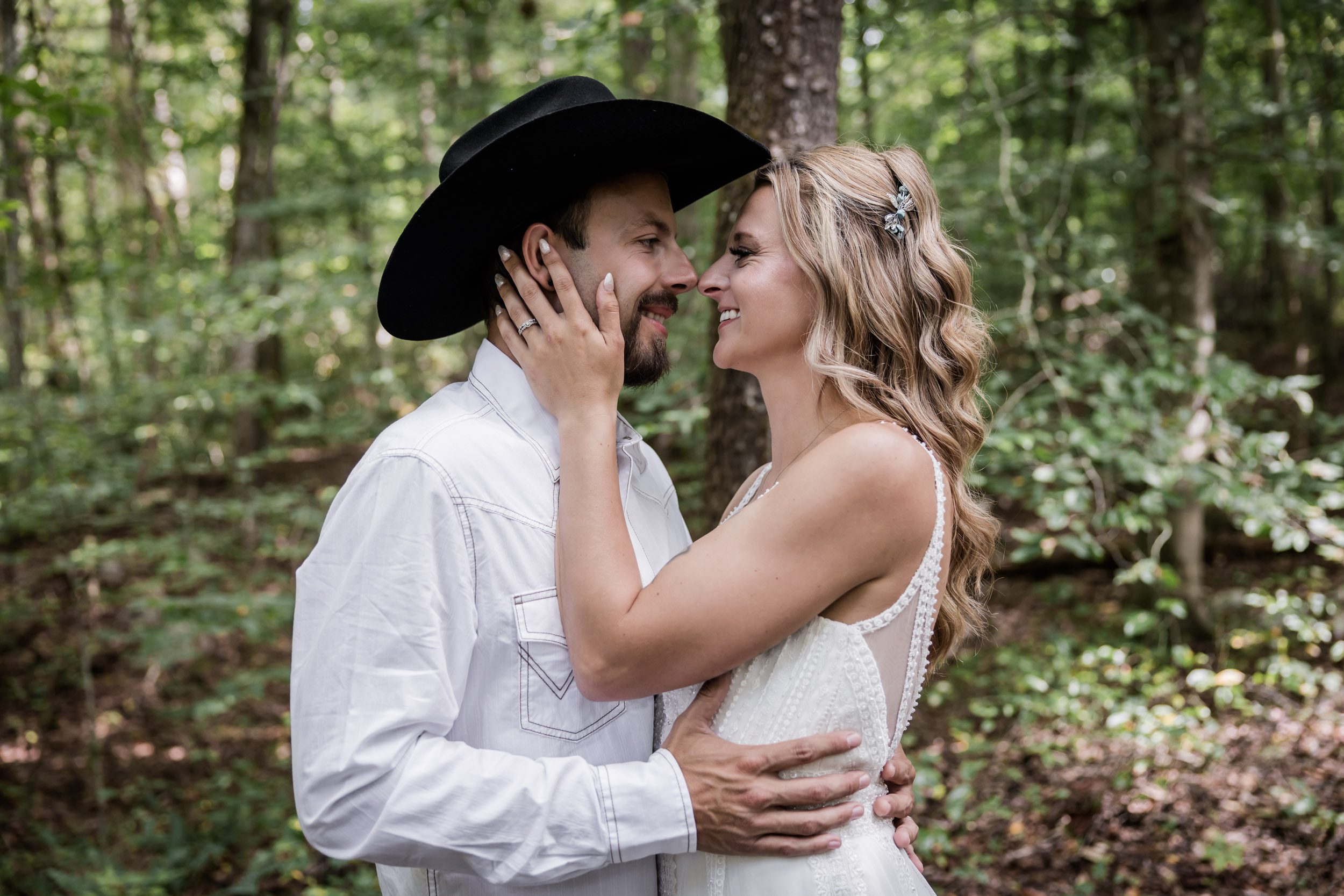 Smoky Mountain Bride and Groom 