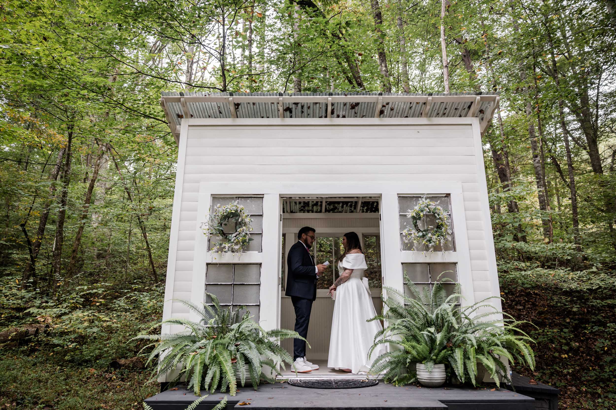 First Look Photo Ideas 