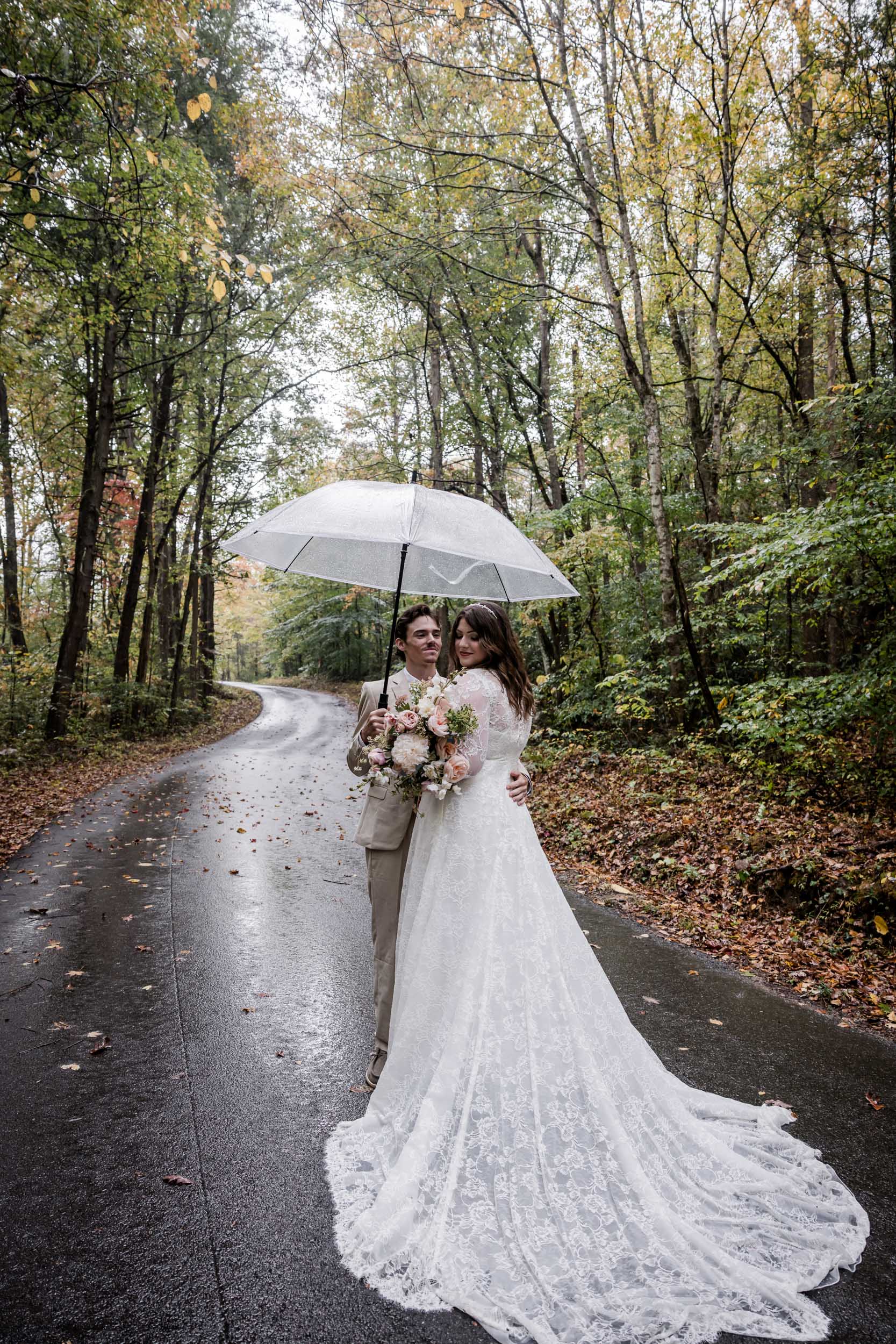 Rainy Day Wedding Photos