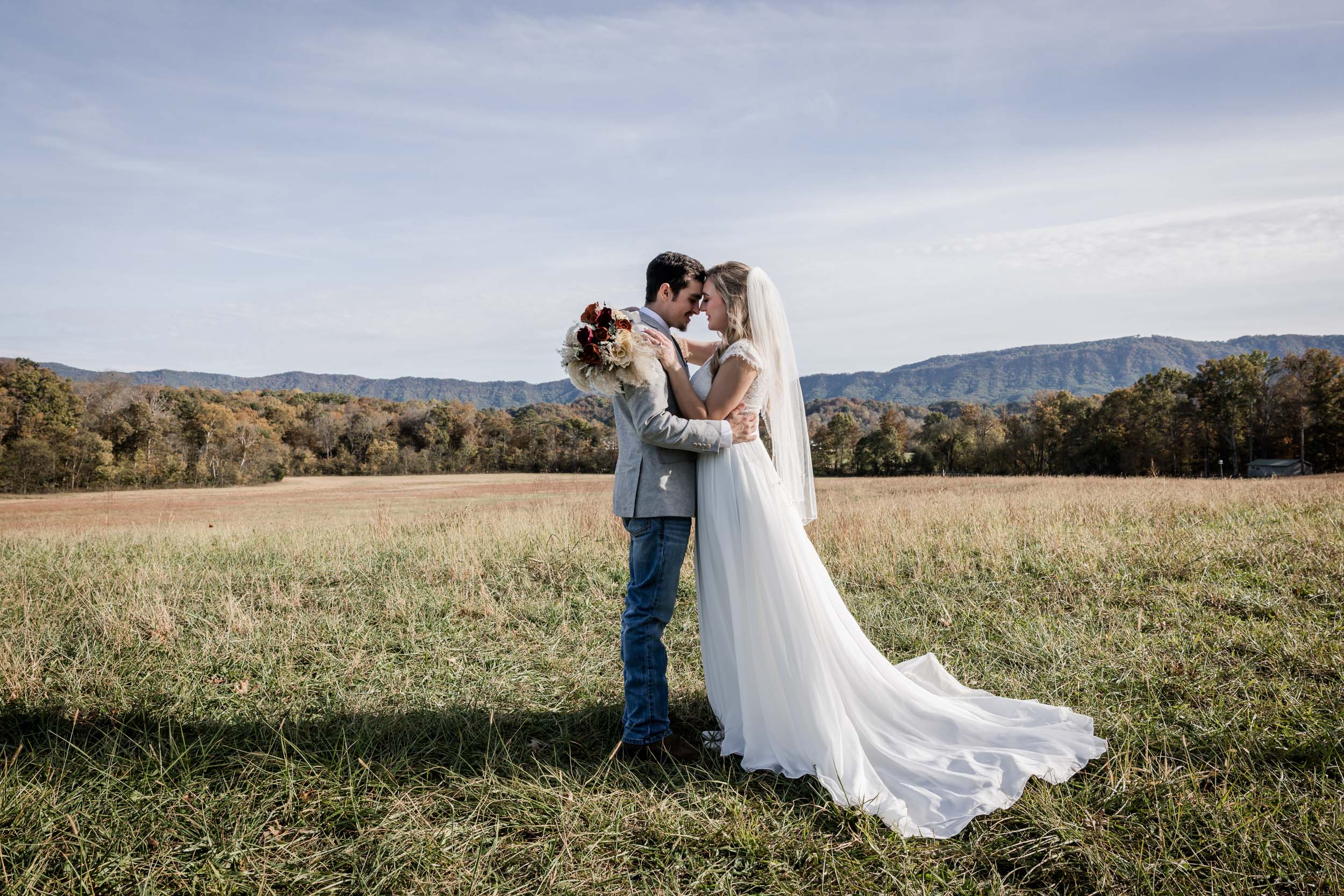 Sophisticated Smoky Mountain Wedding Photography