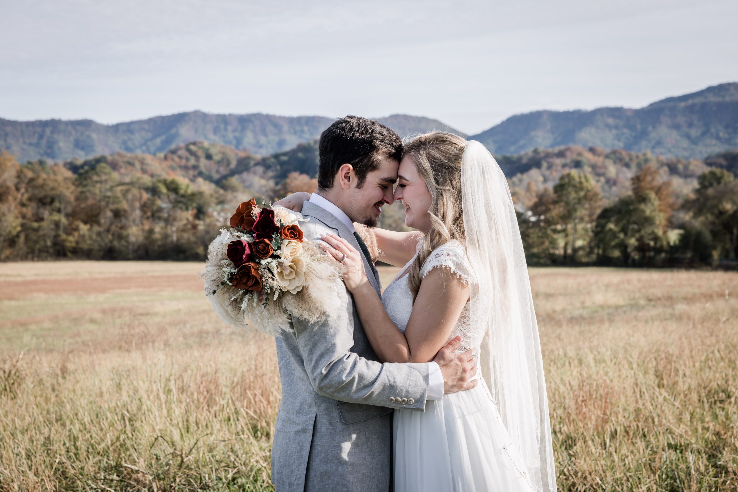Sophisticated Smoky Mountain Wedding Photographer 
