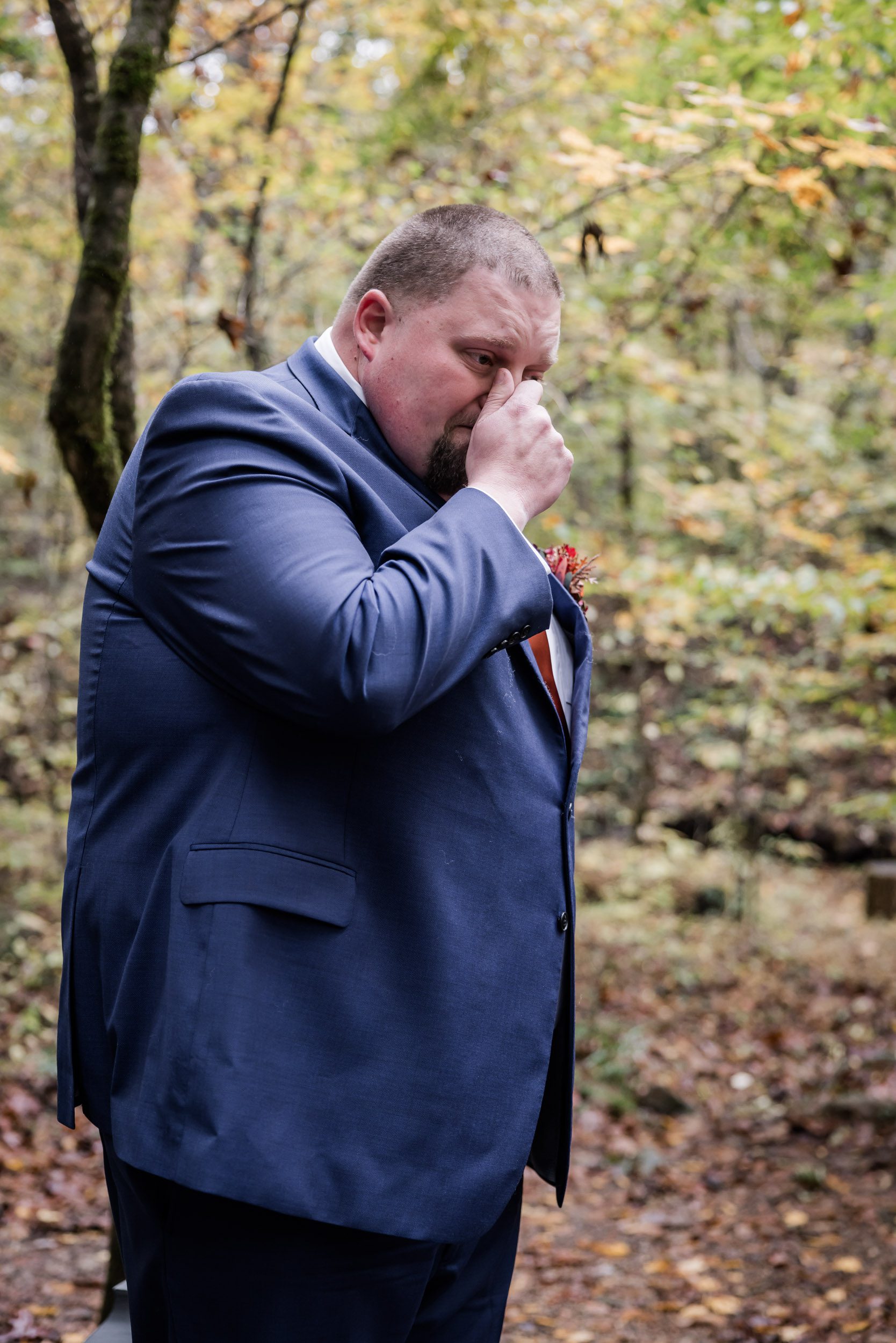 First Look Photo Ideas 