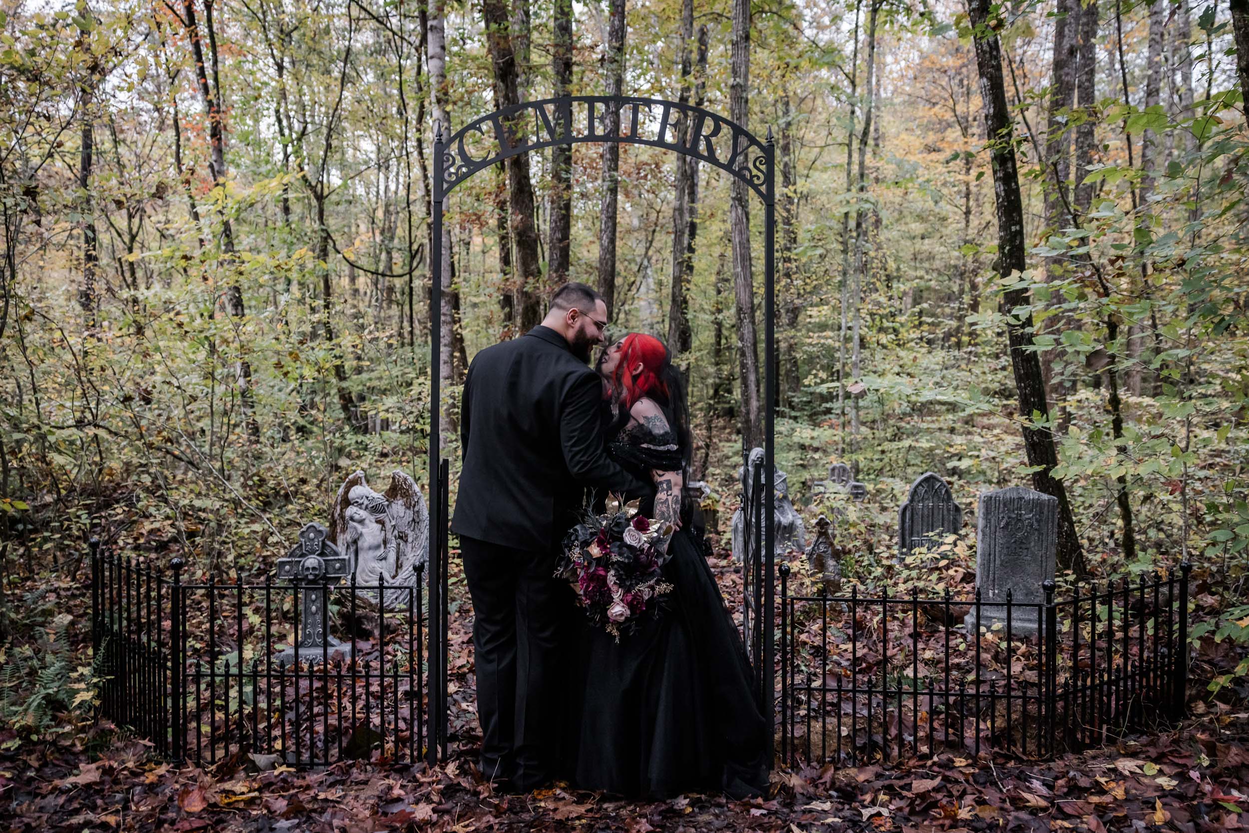 Cemetery Wedding Photo Ideas 