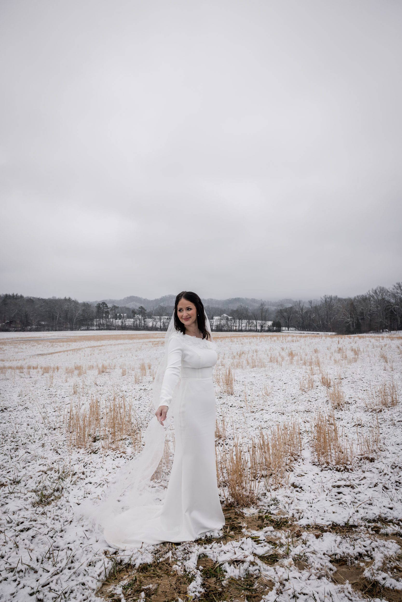Snowy Bridal Photo Ideas 