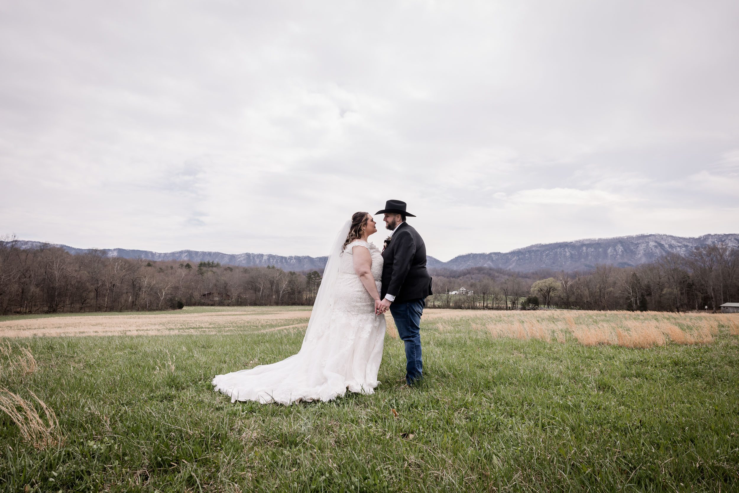 East Tennessee Bride and Groom 