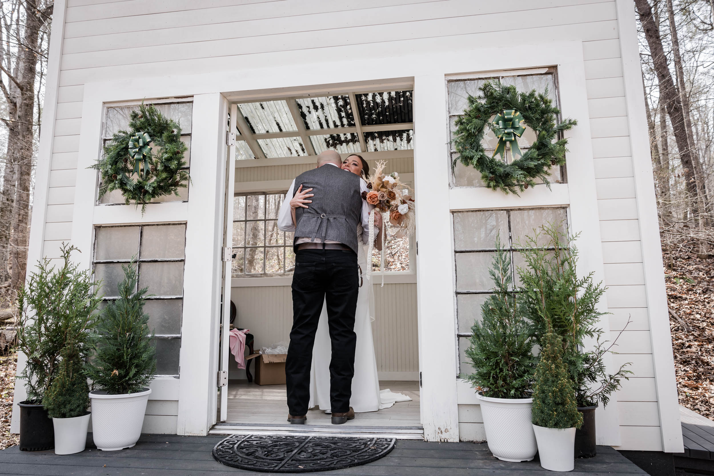 First Look Photo Ideas 