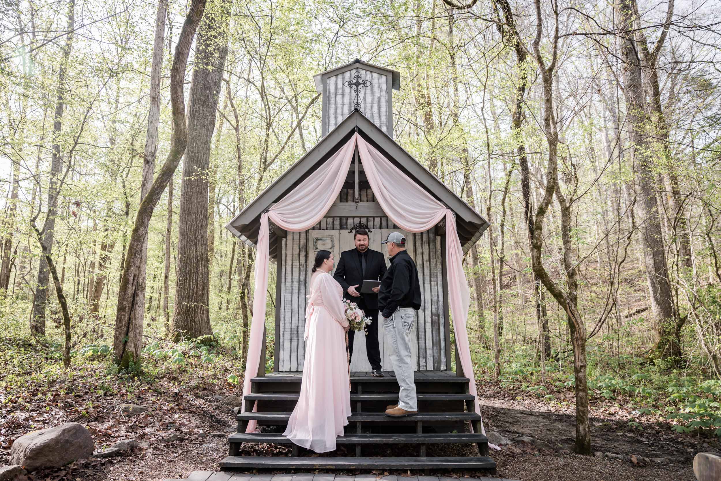 Easy Spring Morning Elopement 