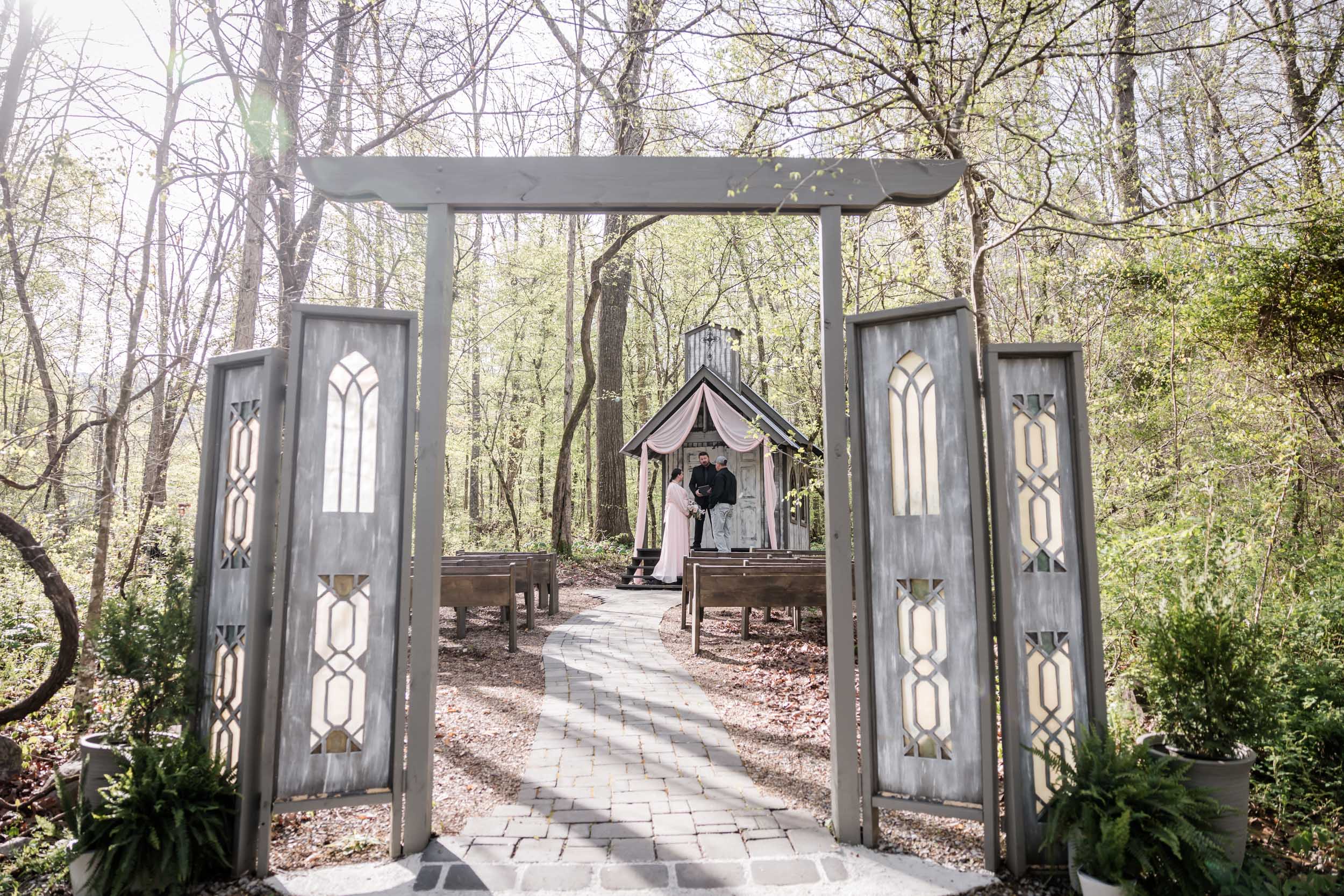 Easy Spring Morning Elopement 
