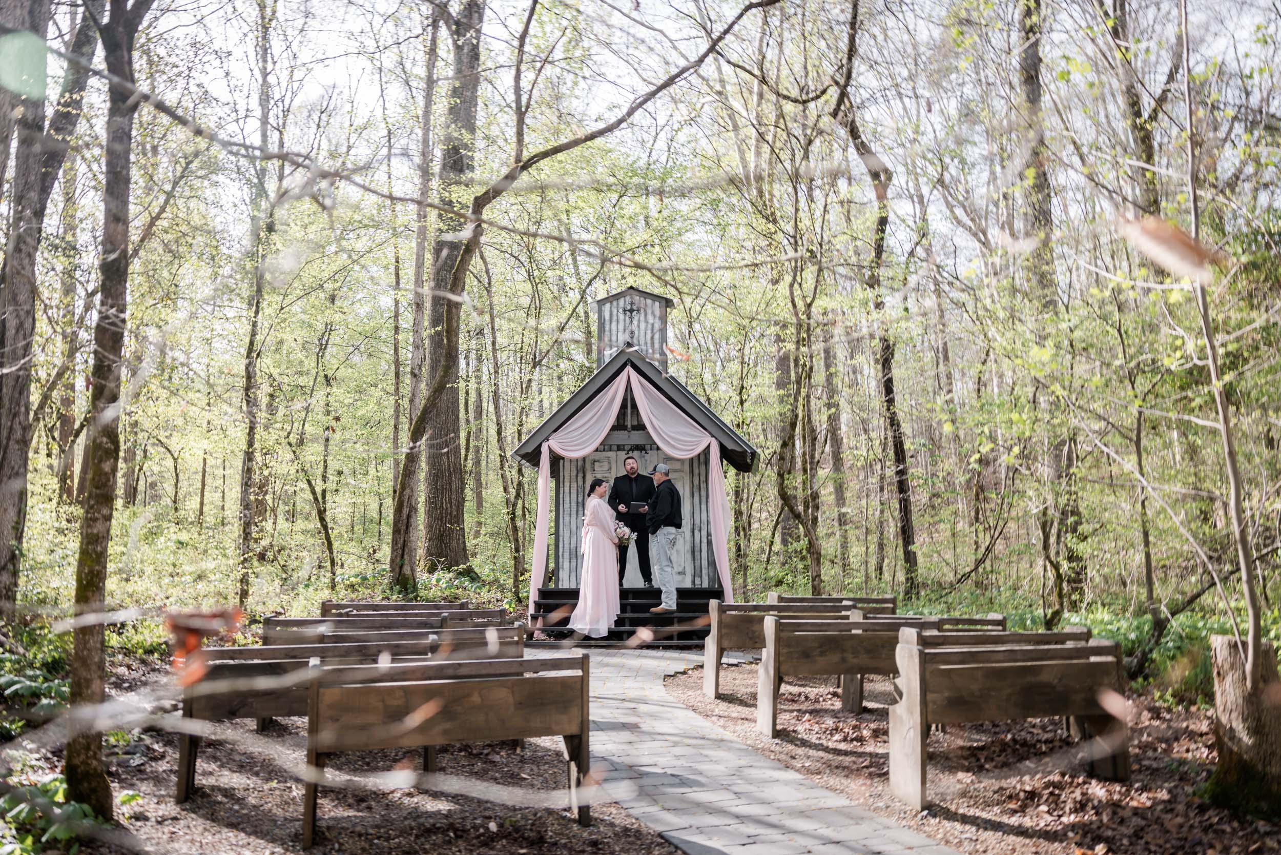Easy Spring Morning Elopement 