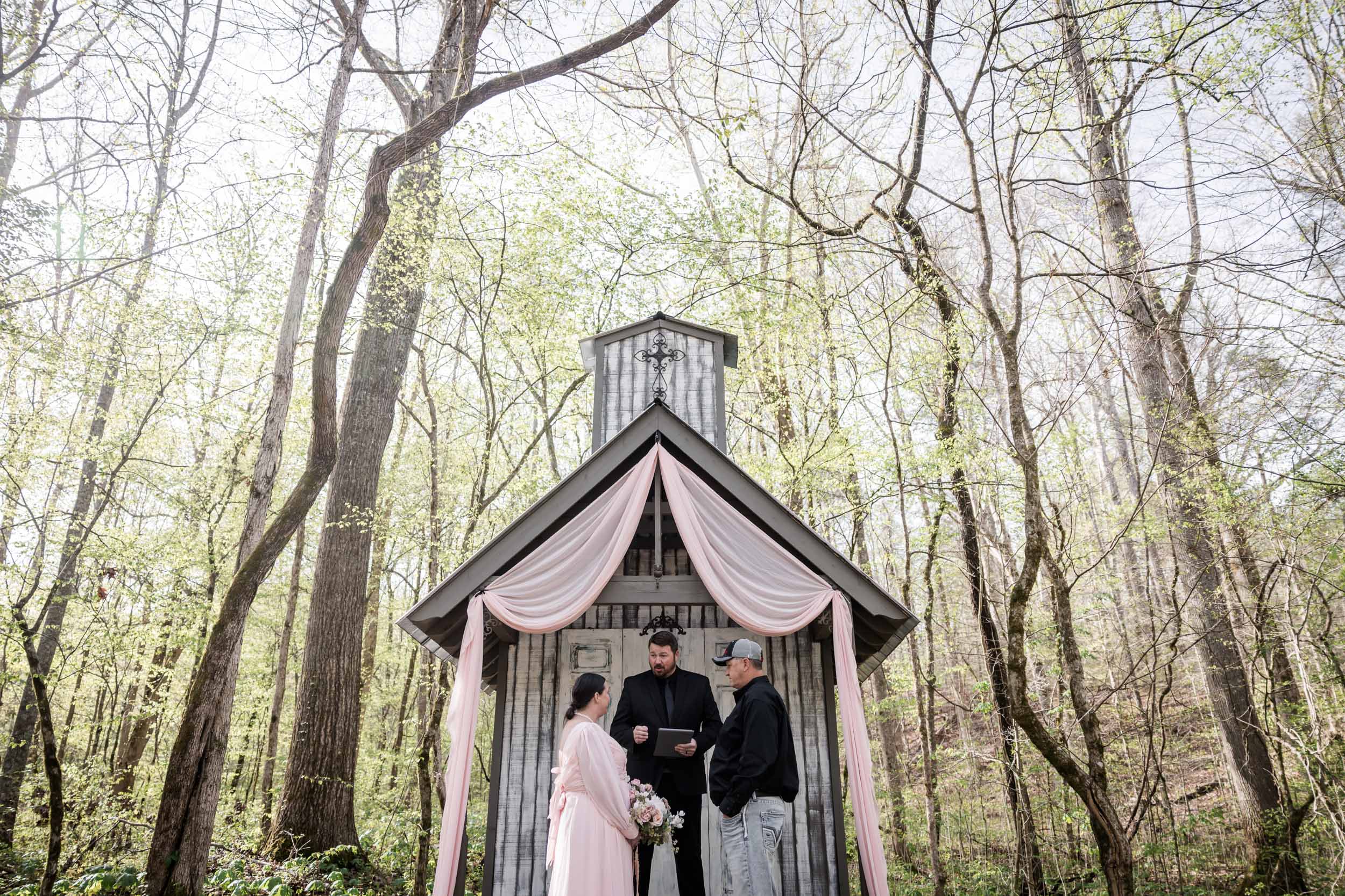Easy Spring Morning Elopement 