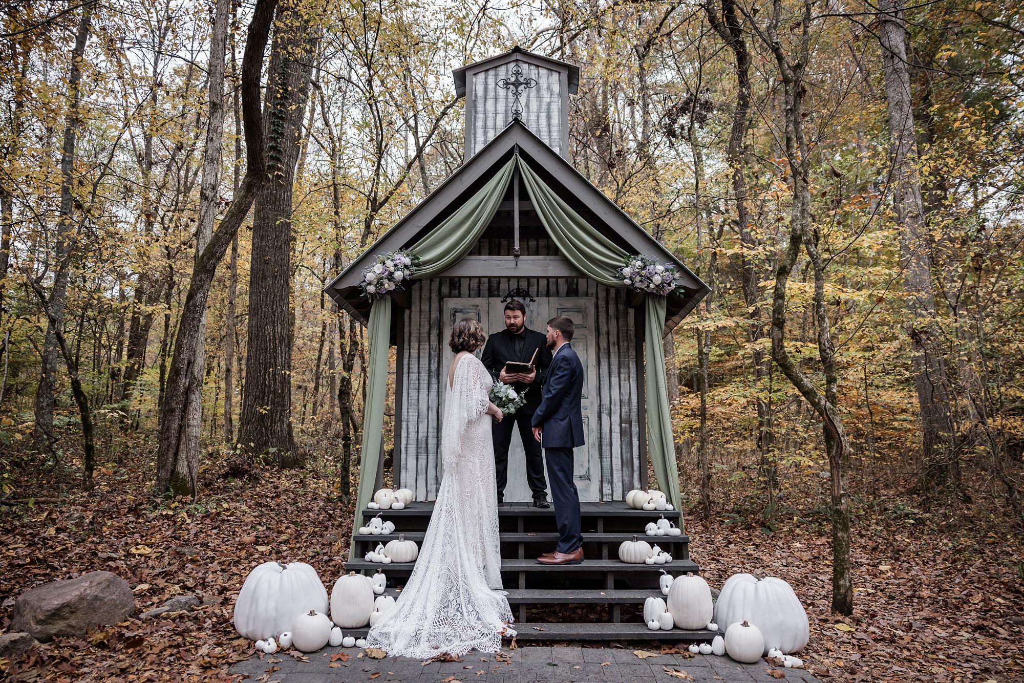 small wedding venue near gatlinburg