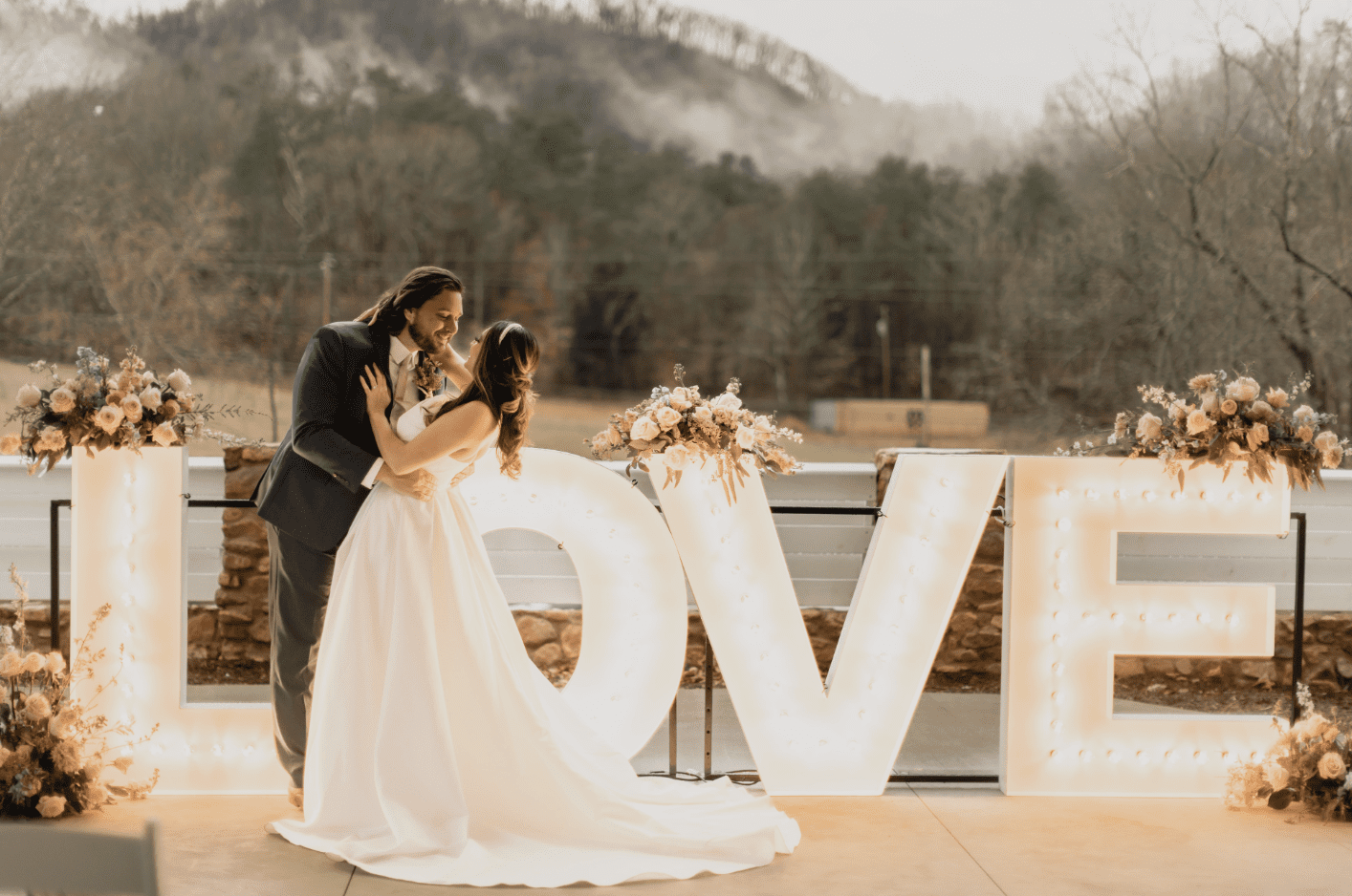 best small wedding venues in the smoky mountains