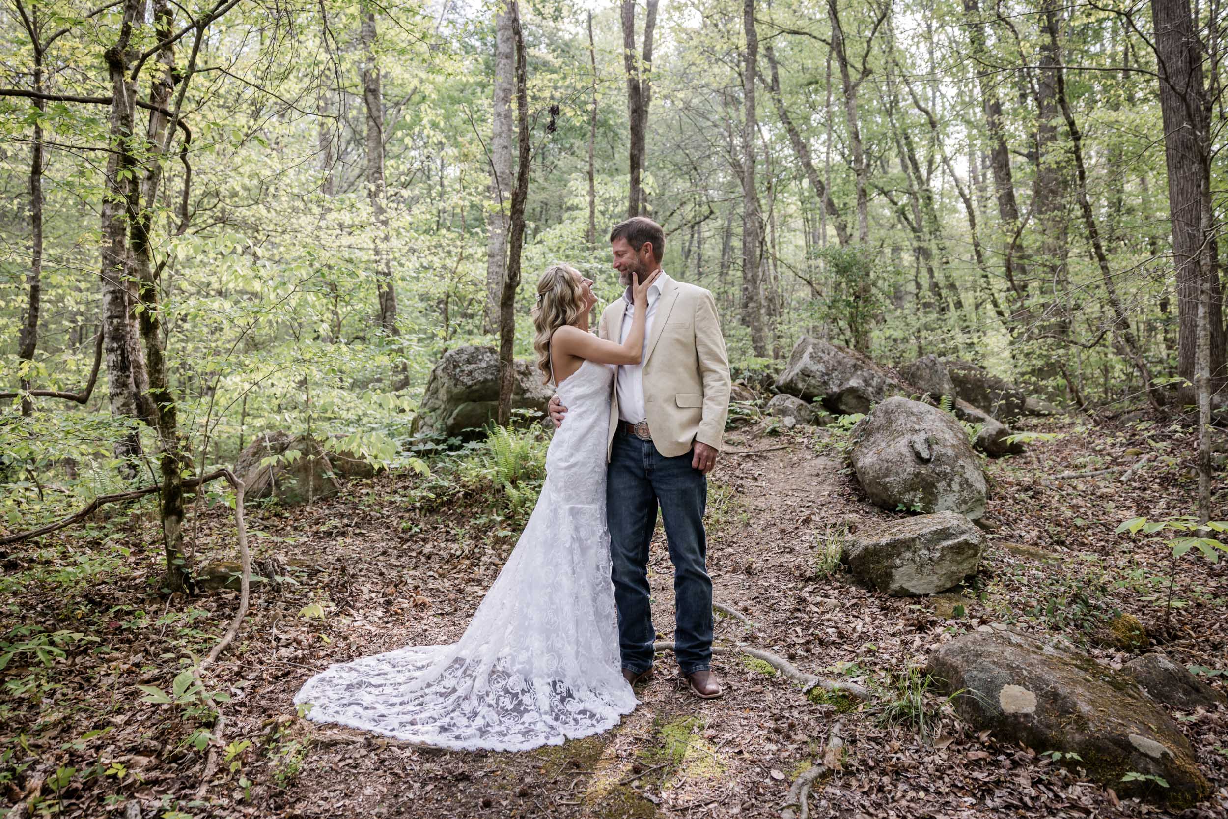 East Tennessee Bride and Groom 