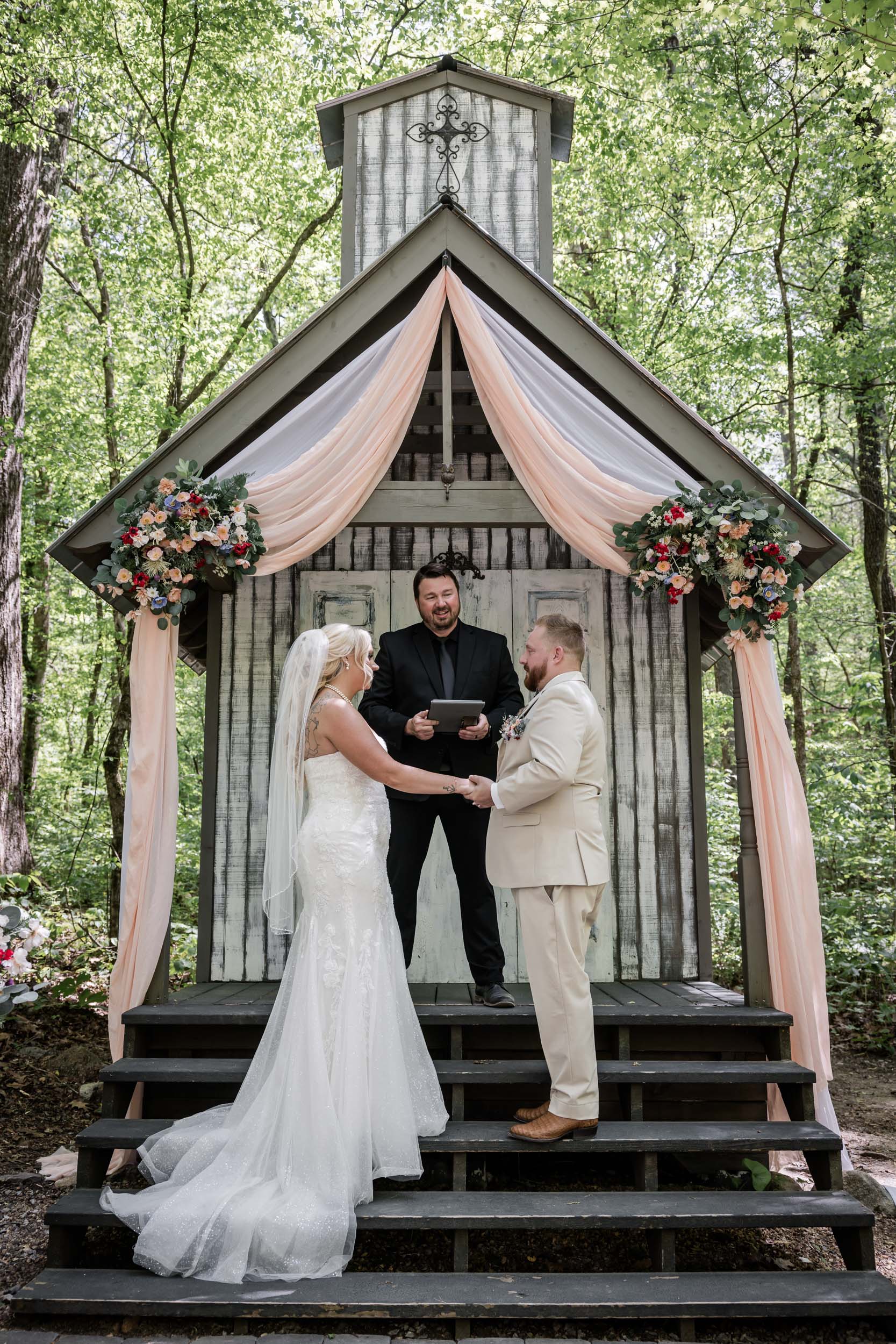 Smoky Mountain Bride and Groom 
