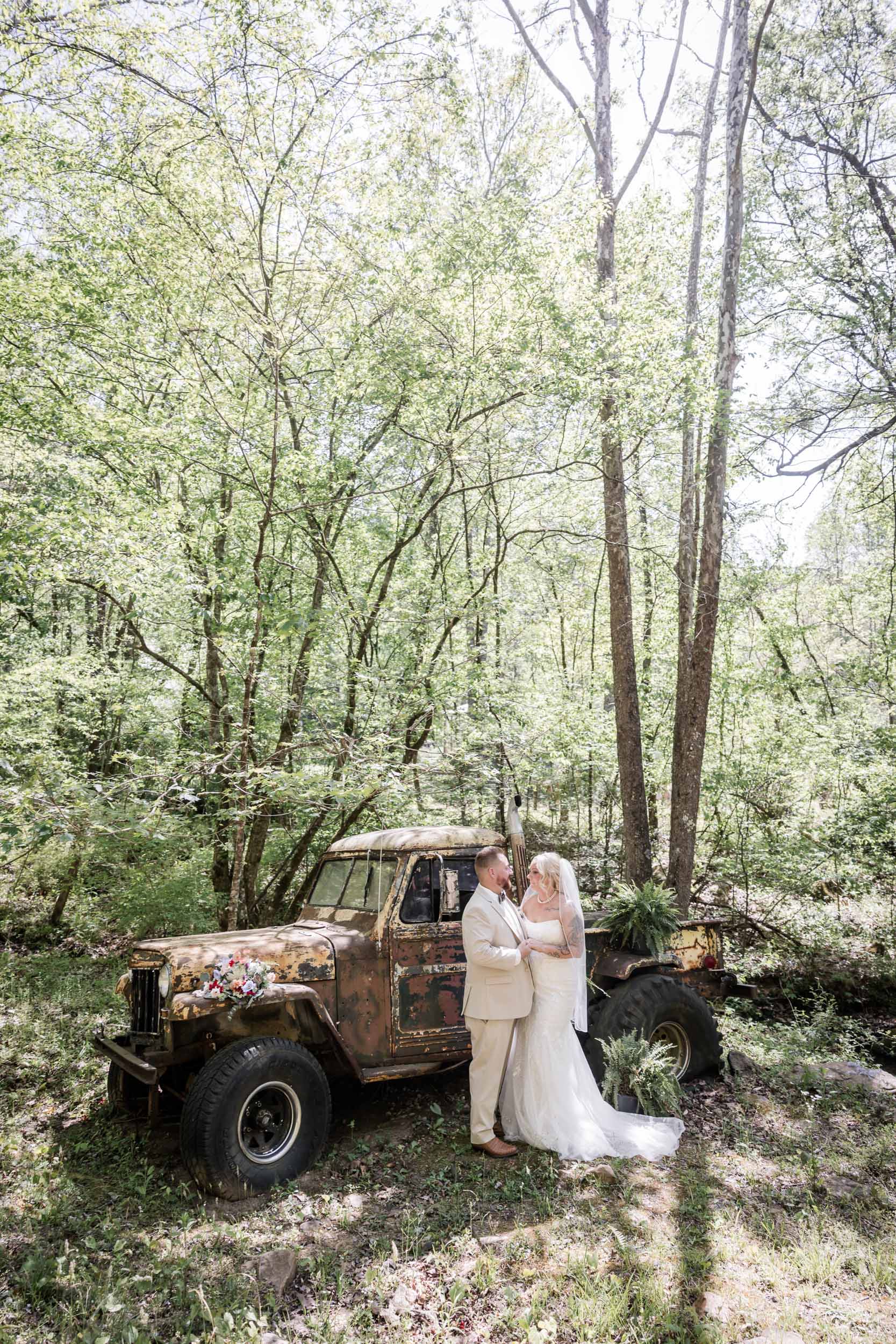 JeepTruck Wedding Photos 