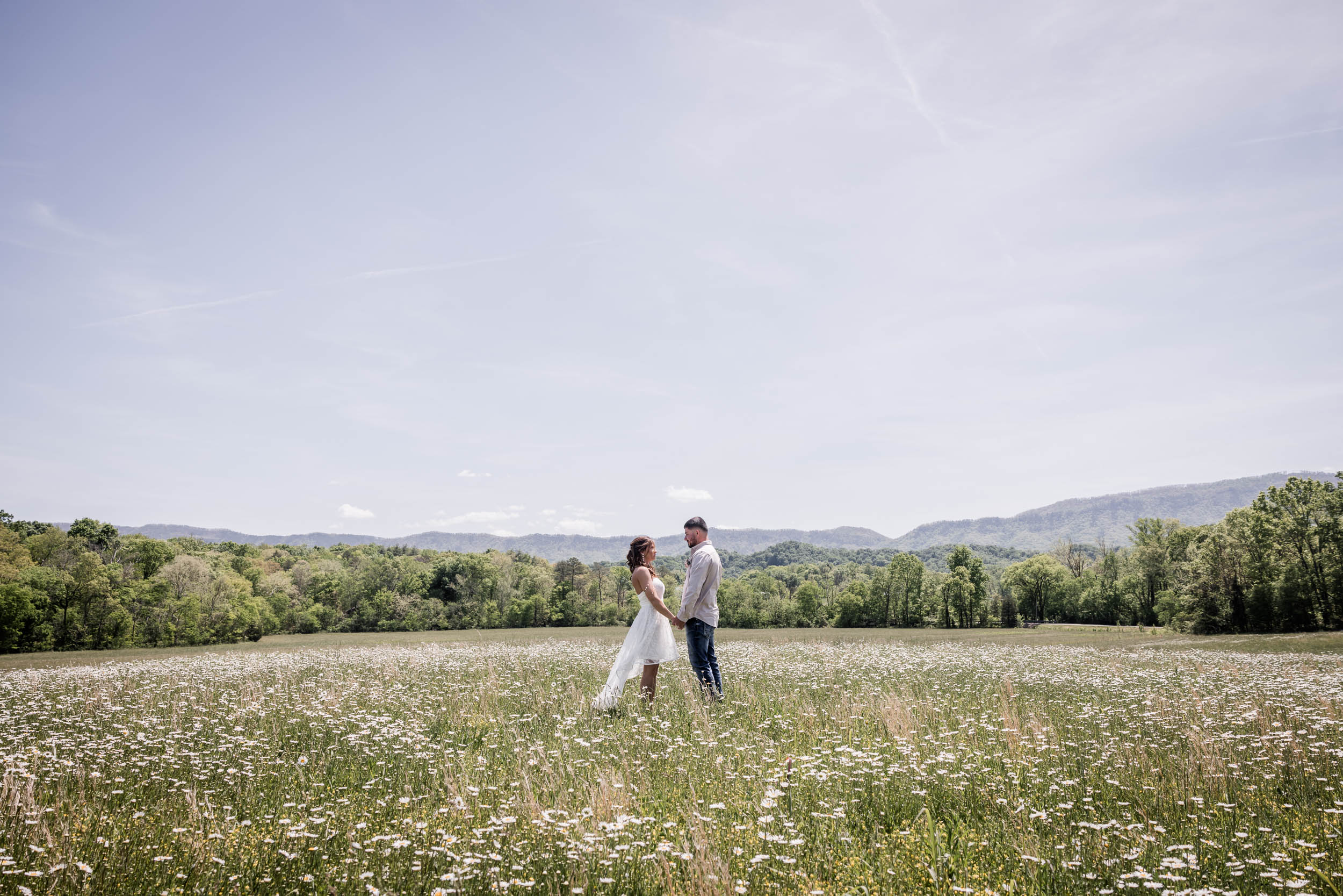 Wildflower Wedding Photo Ideas 