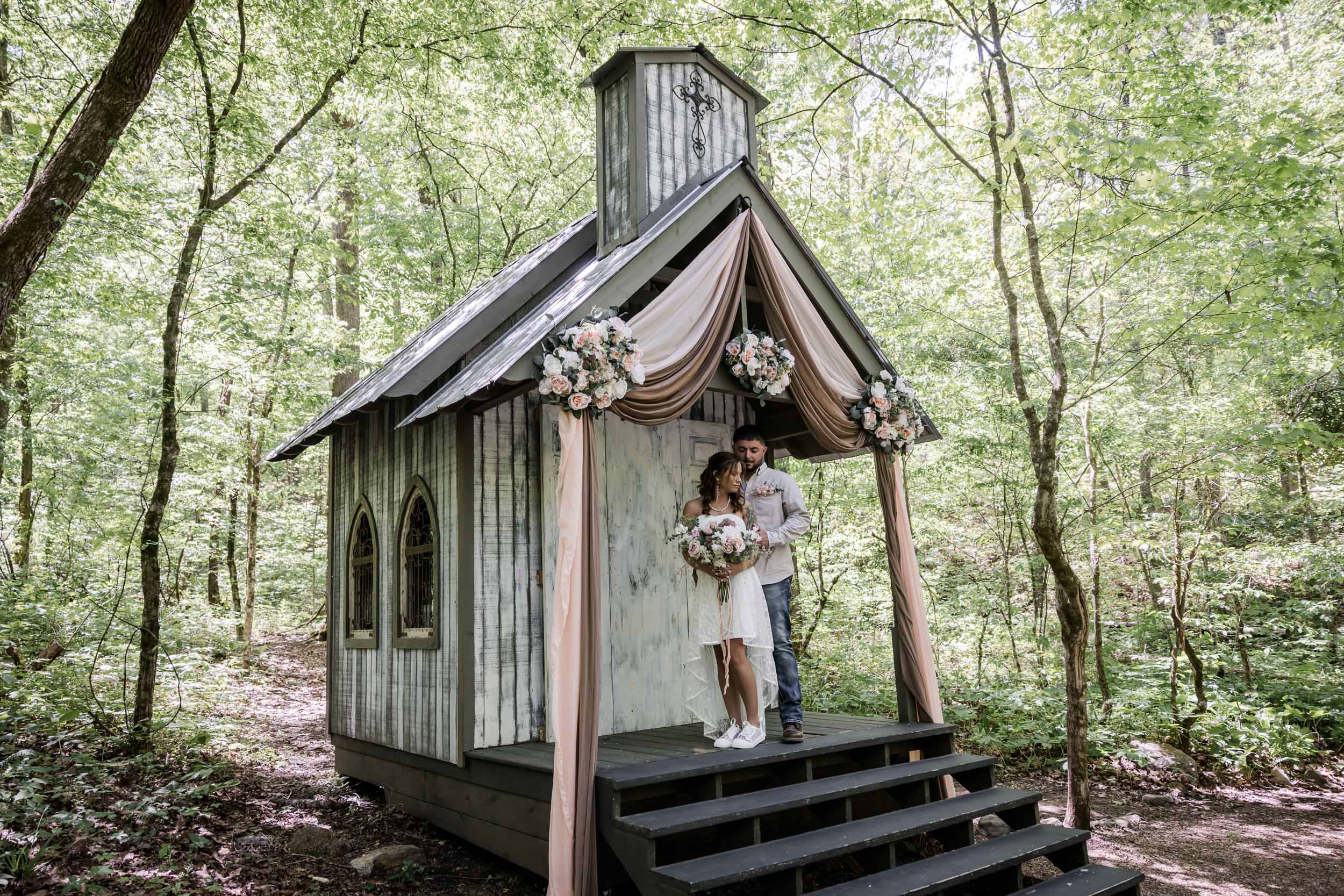 East Tennessee Wedding Photography 