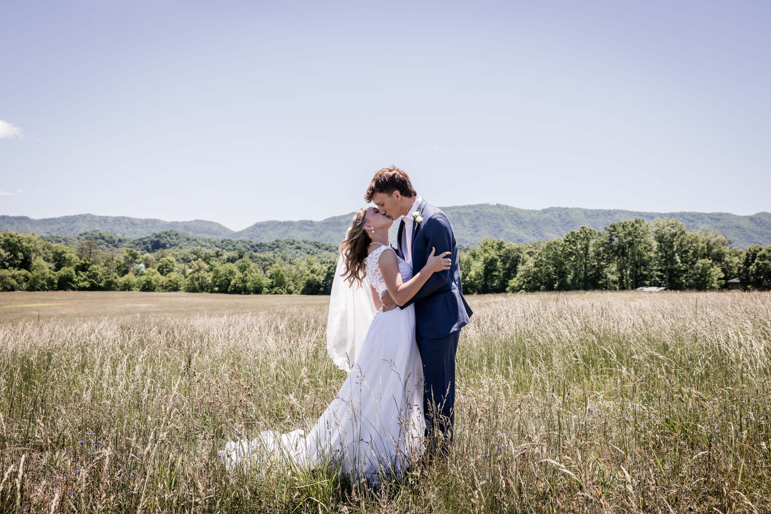 East Tennessee Micro Wedding
