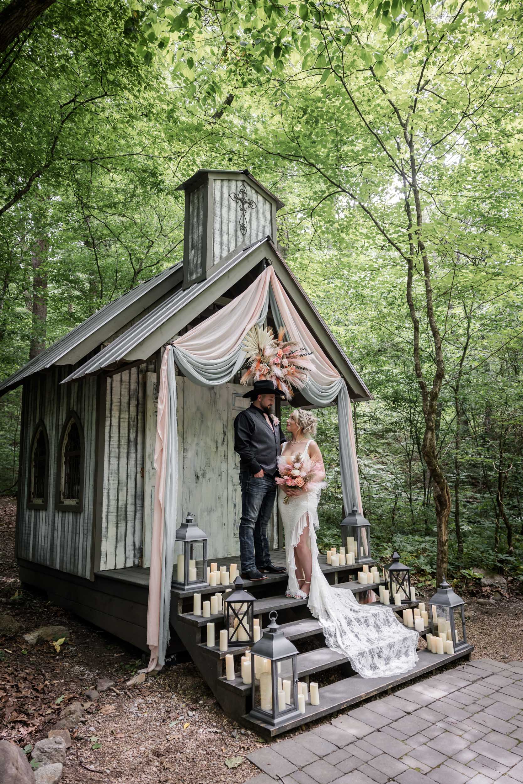 East Tennessee Bride and Groom