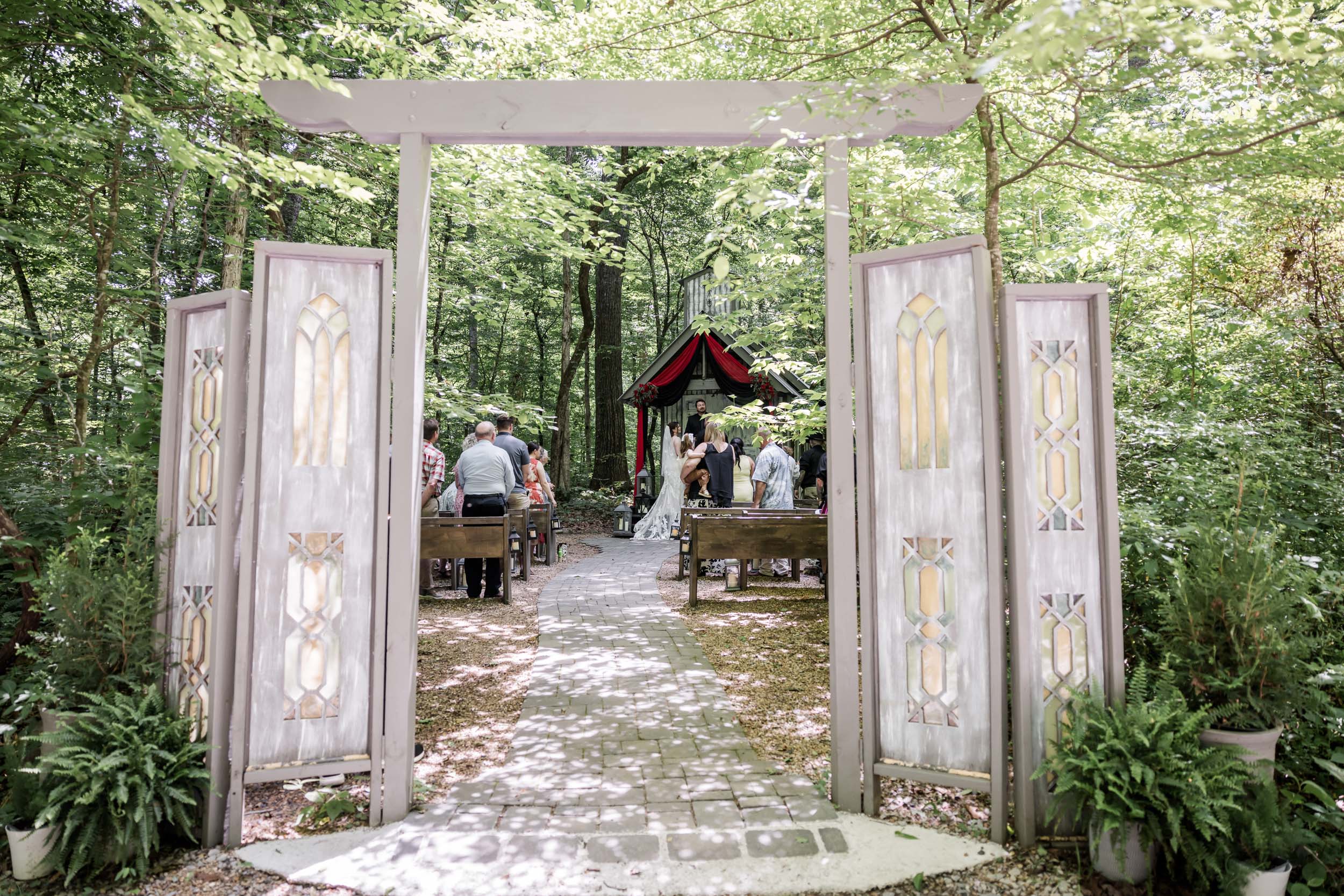 Easy Country Micro Wedding 