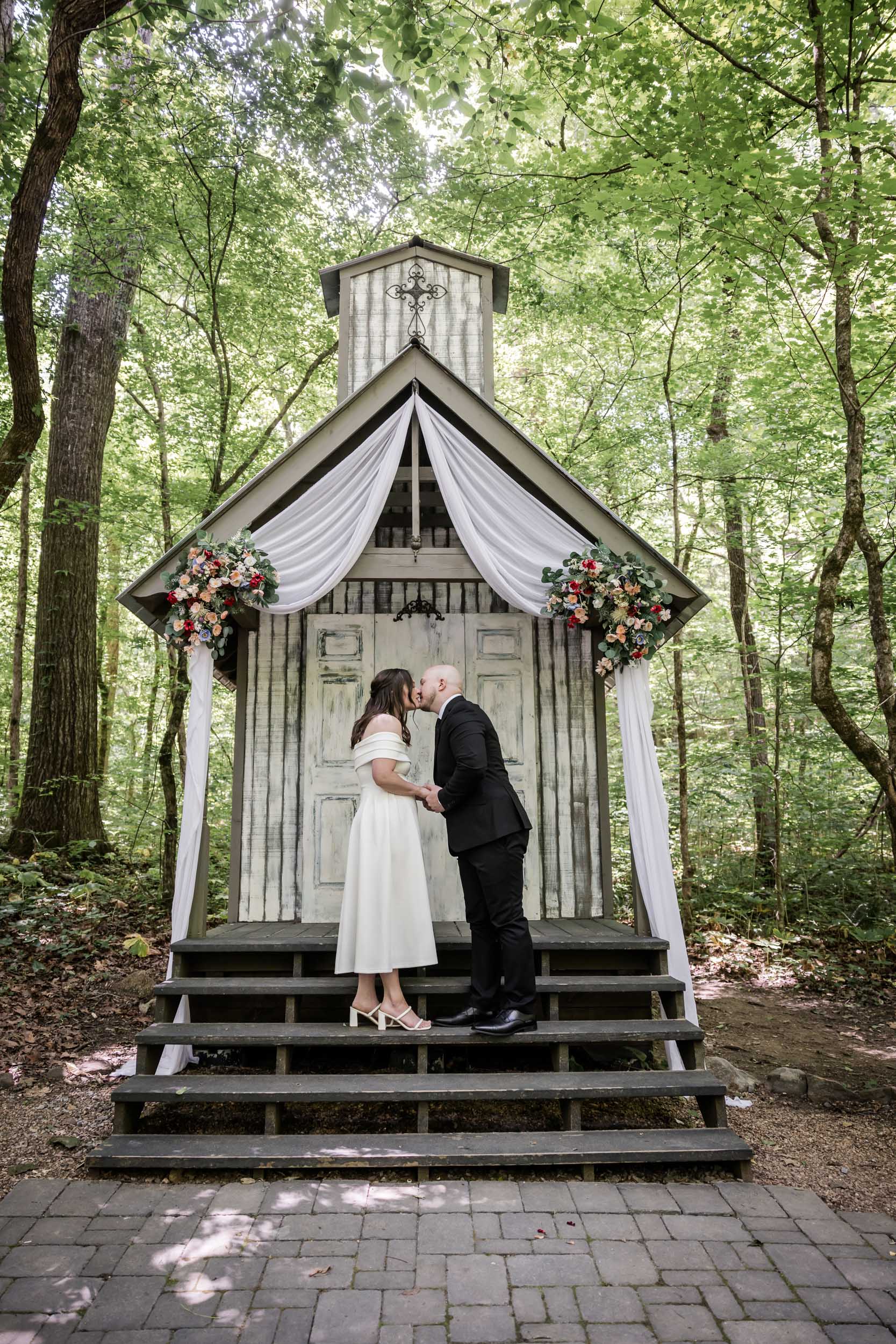 First Kiss Photo Ideas 