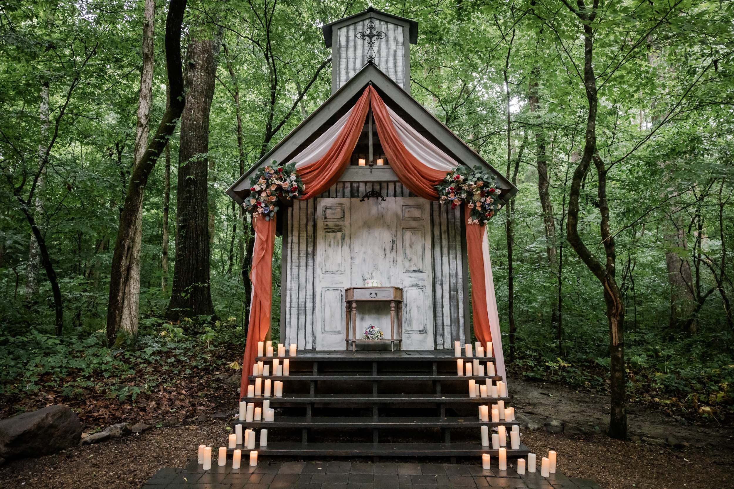Smoky Mountain Wedding Chapel 