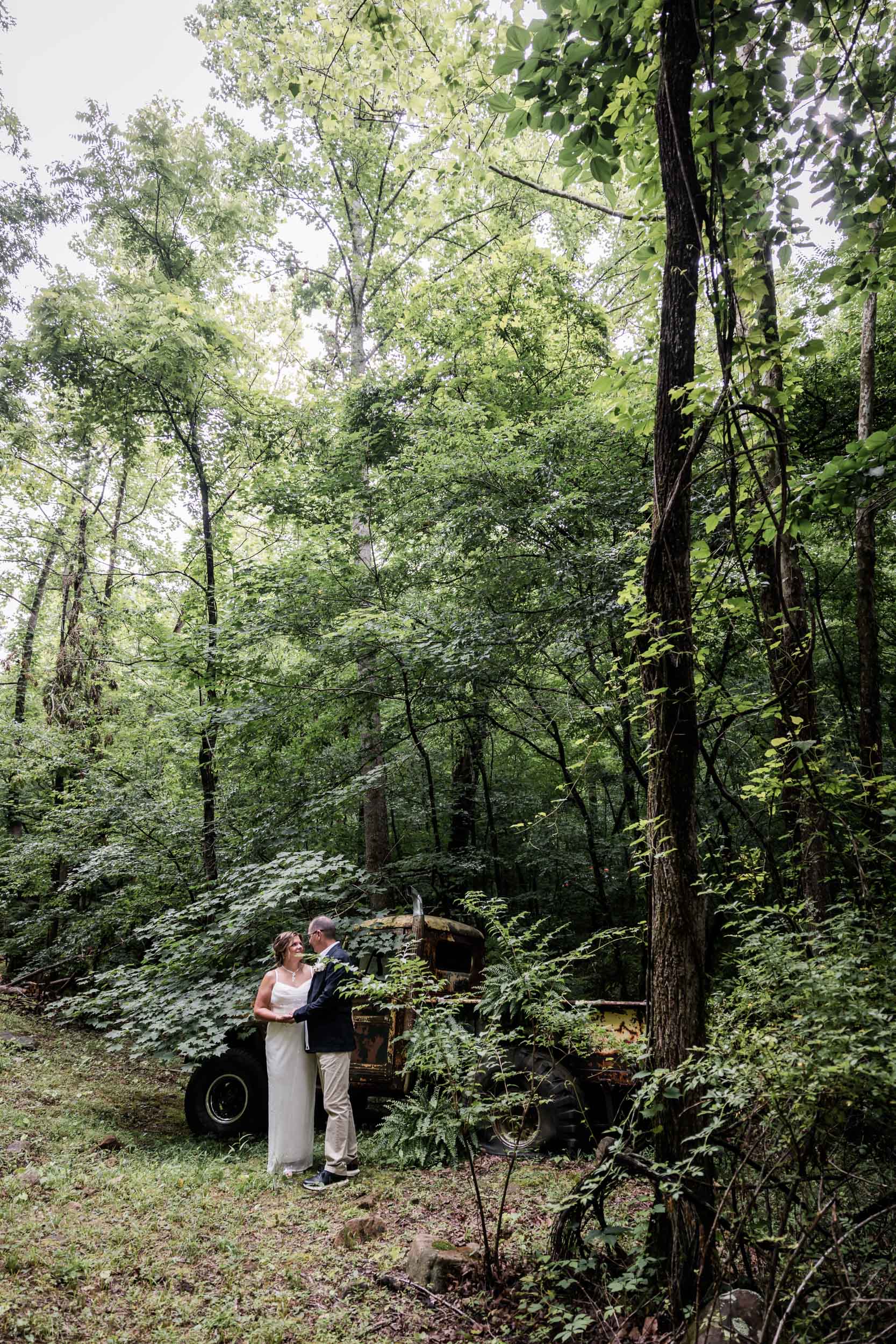 Jeep Truck Wedding Photos 