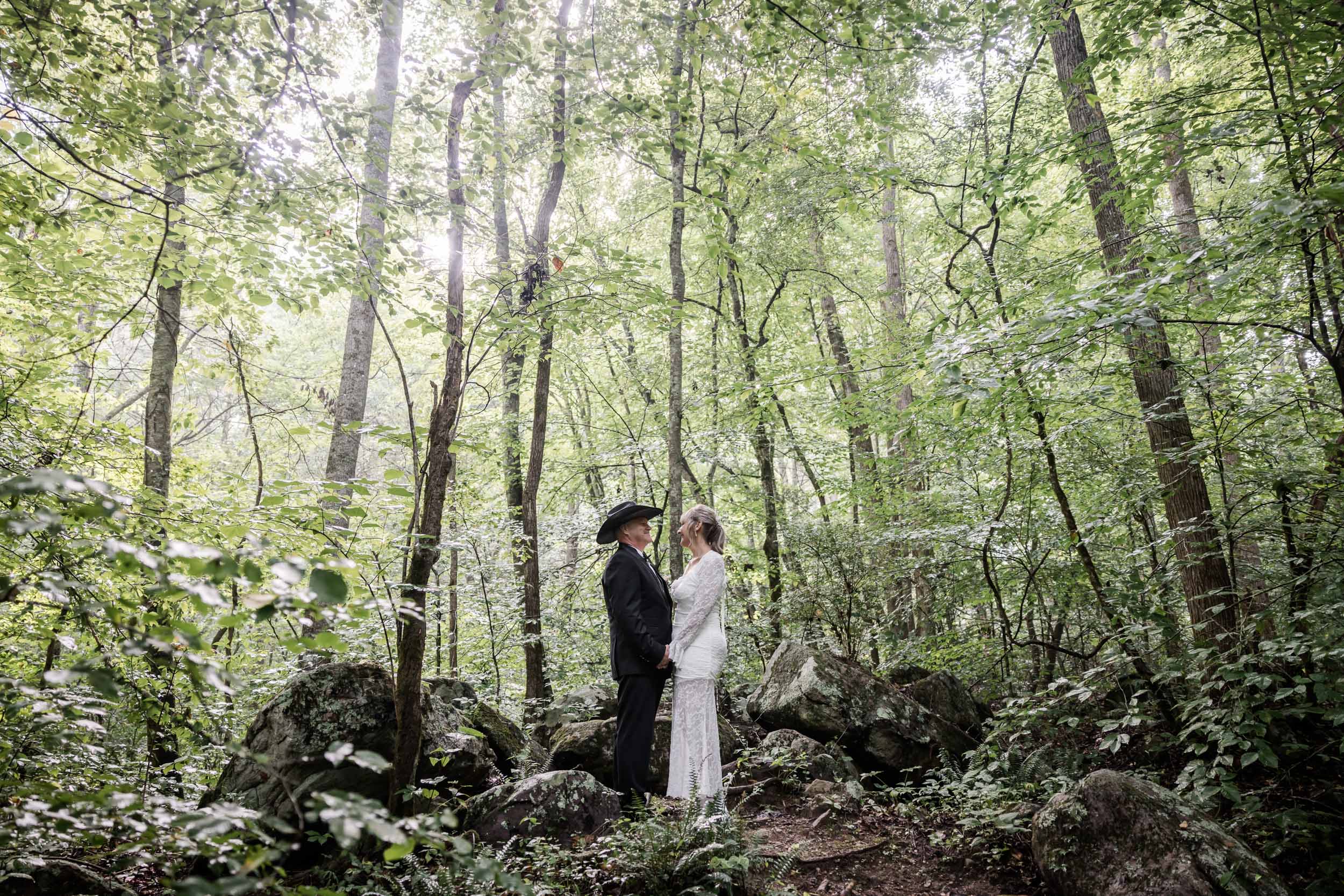 East Tennessee Wedding Photographer