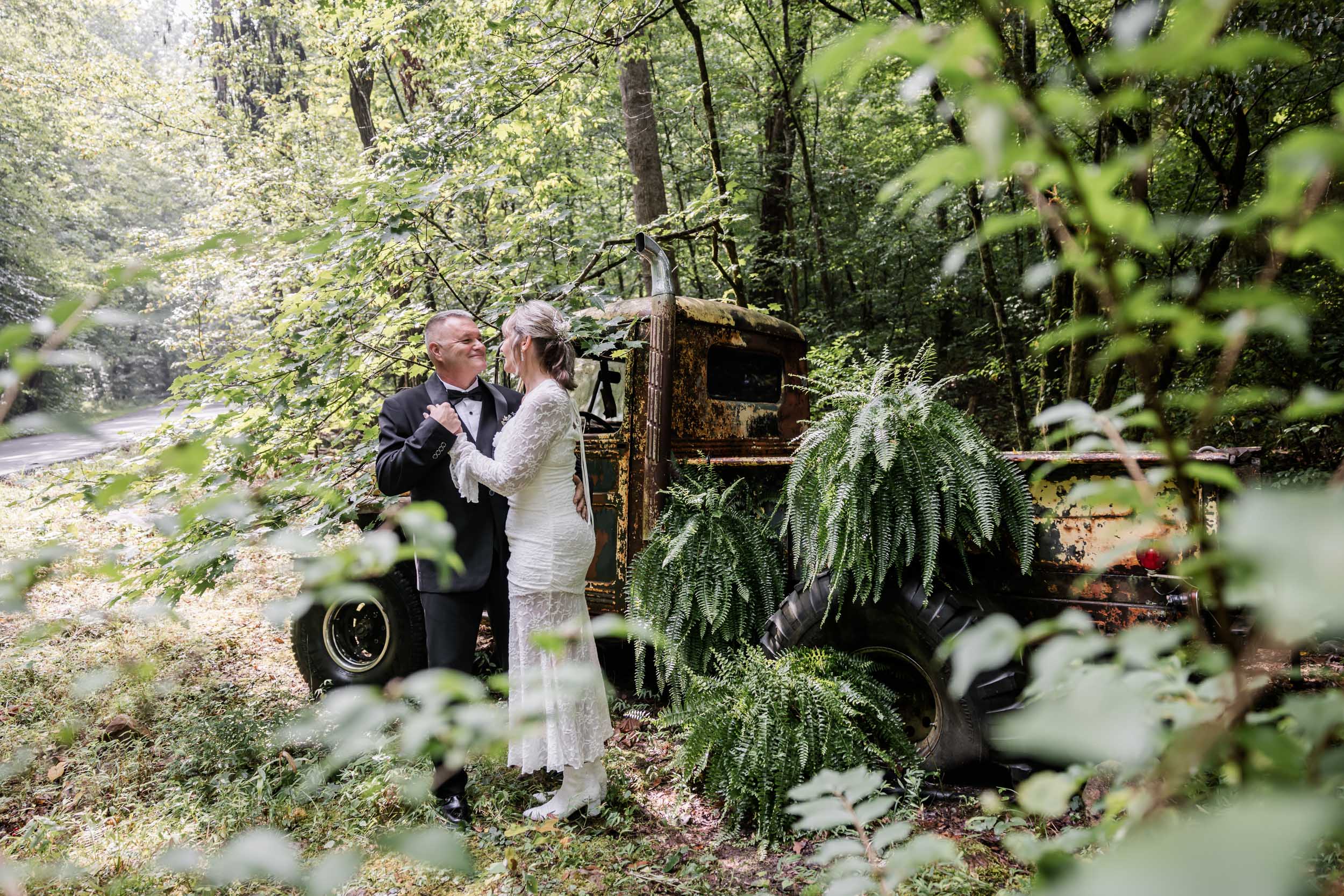 Jeep Truck Wedding Photos