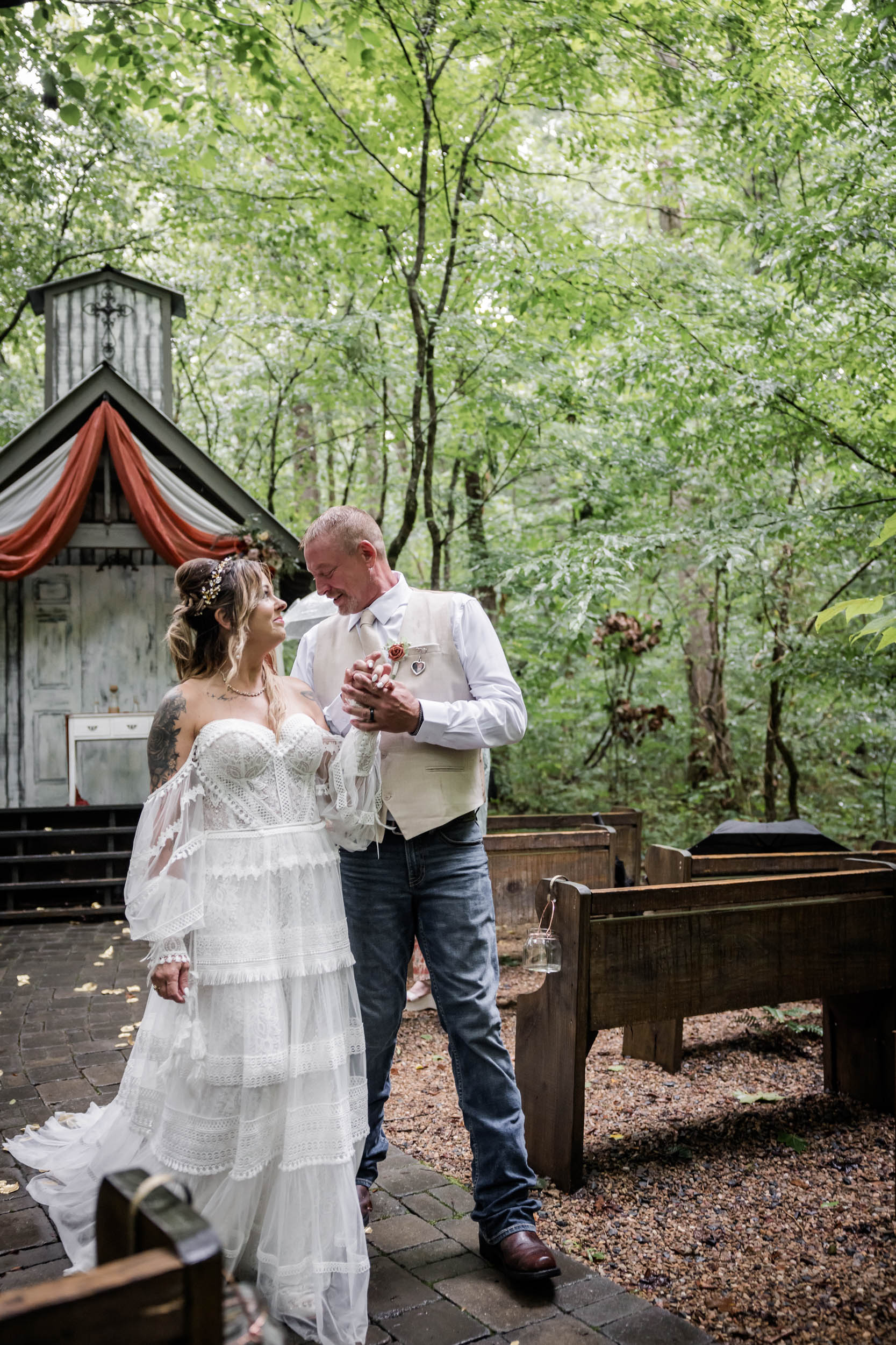 Smoky Mountain Bride and Groom 