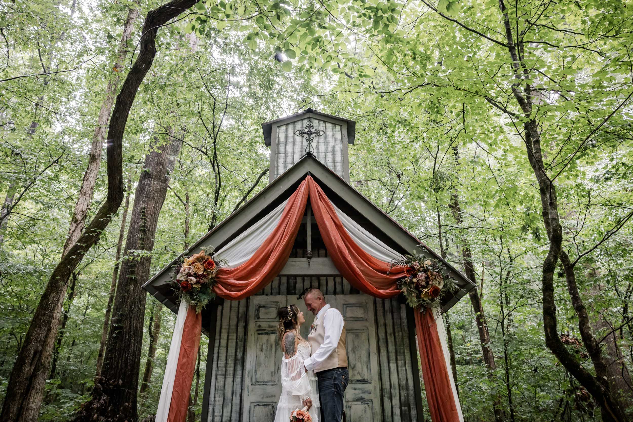 East Tennessee Bride and Groom 