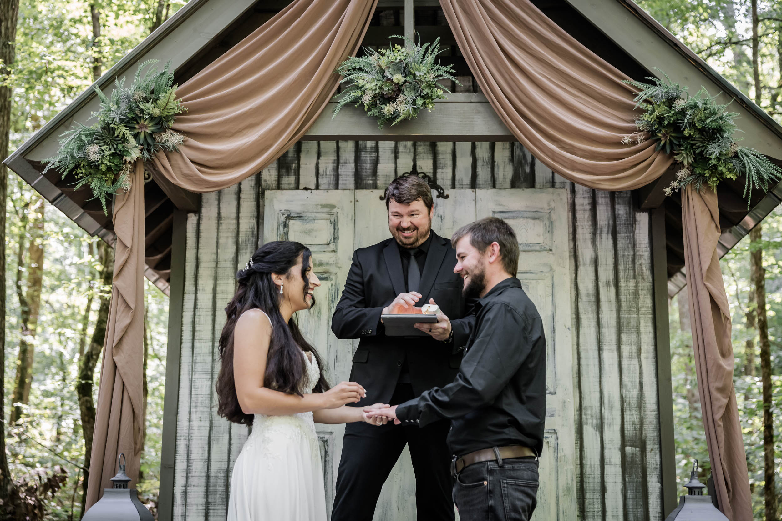 Smoky Mountain Wedding Chapel