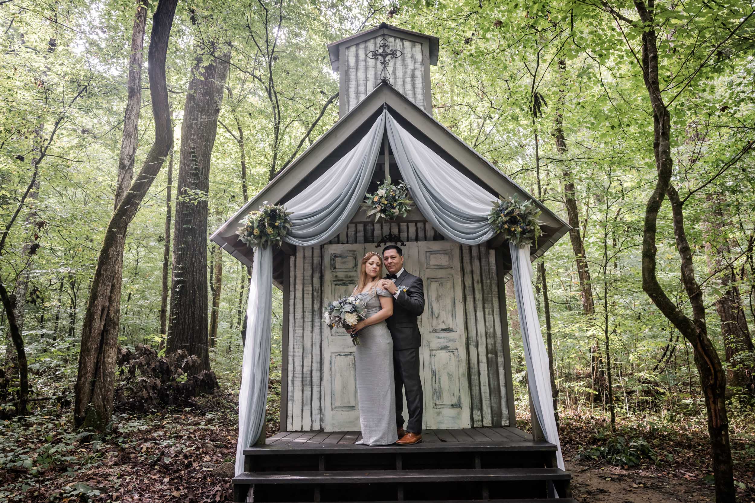 Smoky Mountain Bride and Groom 