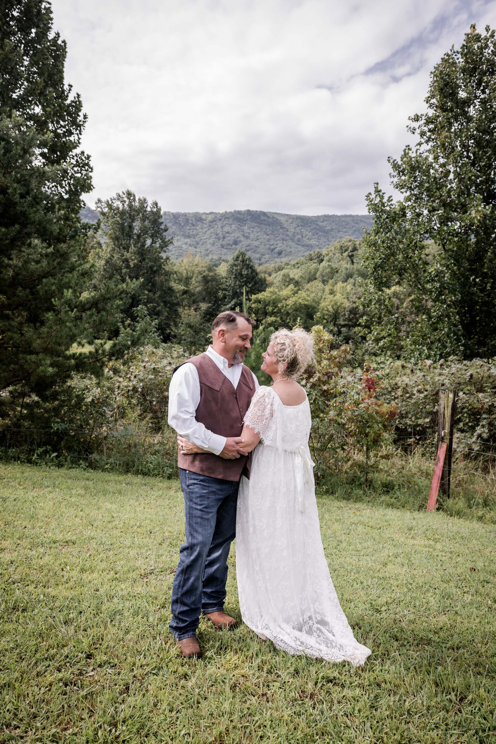 East Tennessee Wedding Photography