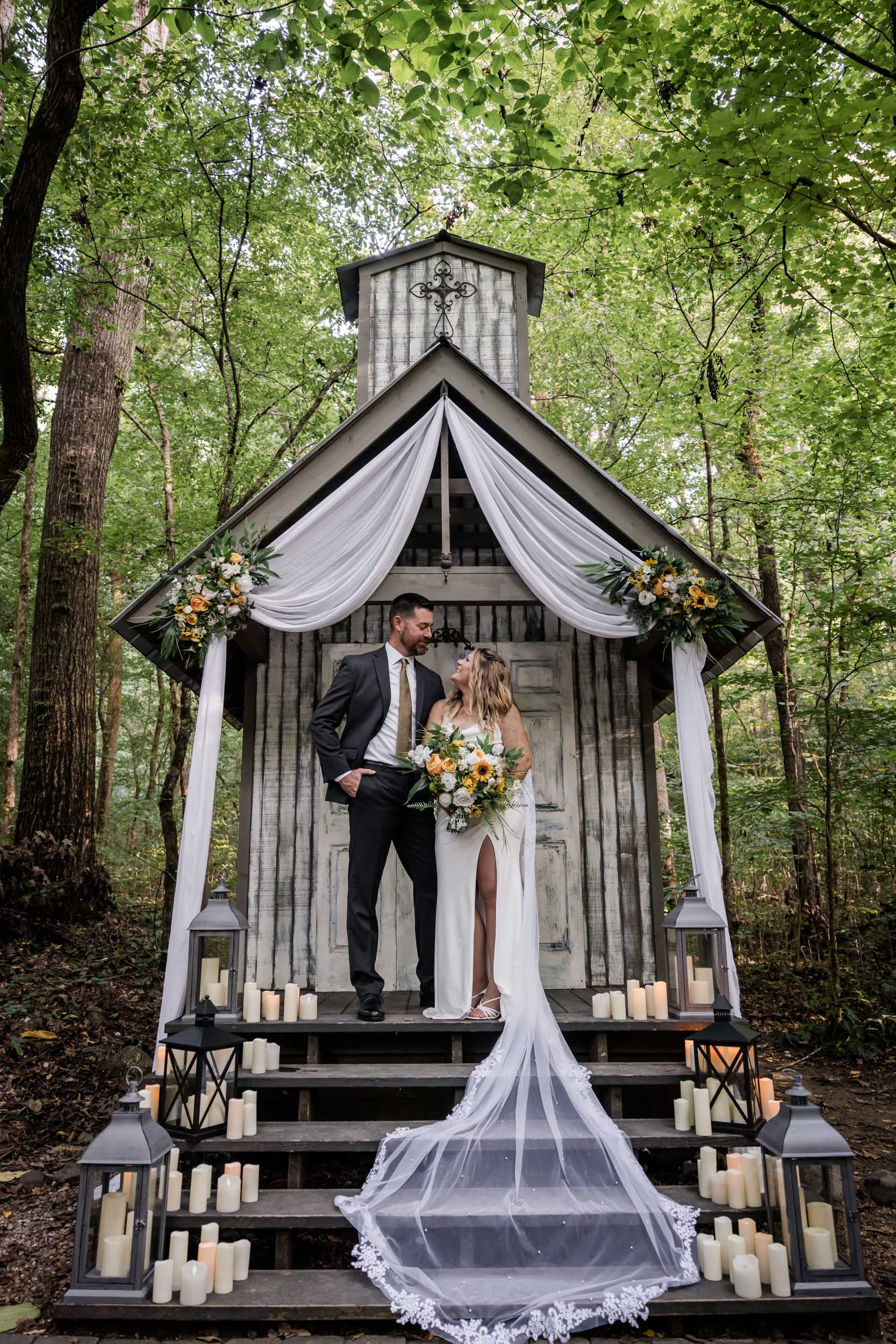 East Tennessee Wedding Photographer