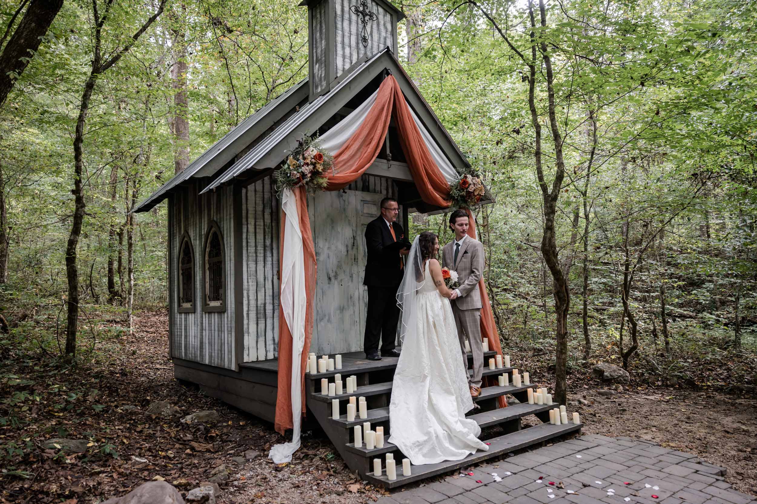 September Tennessee Micro Wedding